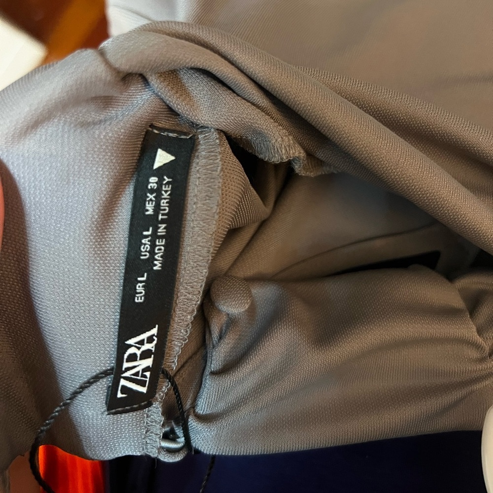 Zara Mini long sleeve Gray Dress - Picture 6 of 7